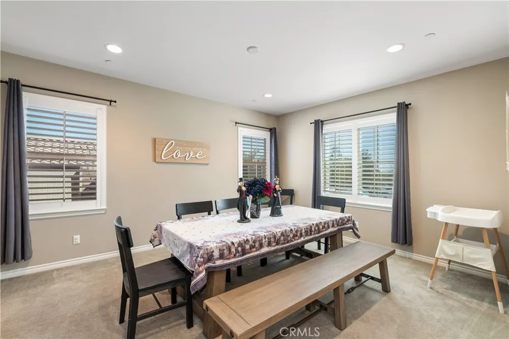 35712 Ginger Tree Winchester, CA 92596
