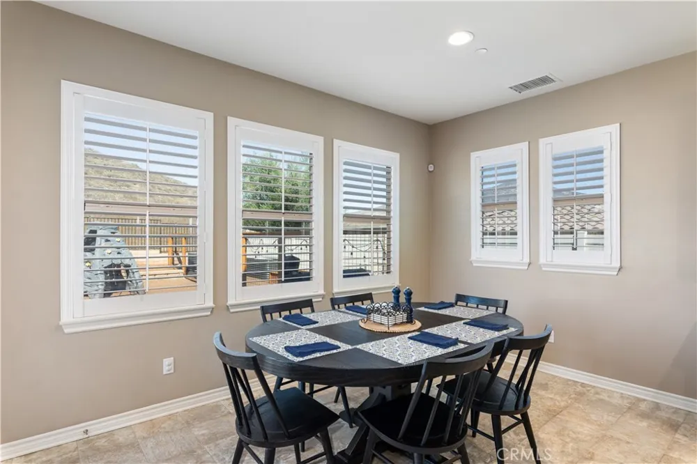 35712 Ginger Tree Winchester, CA 92596