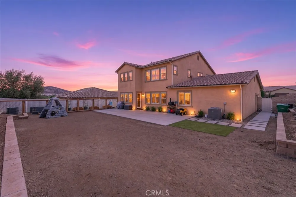 35712 Ginger Tree Winchester, CA 92596