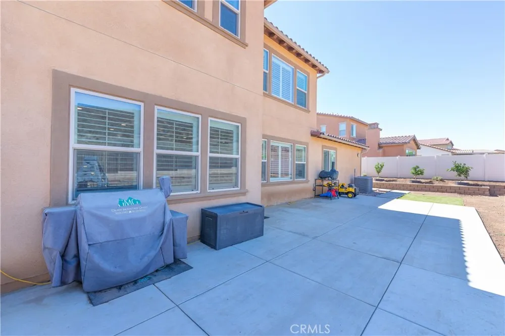 35712 Ginger Tree Winchester, CA 92596