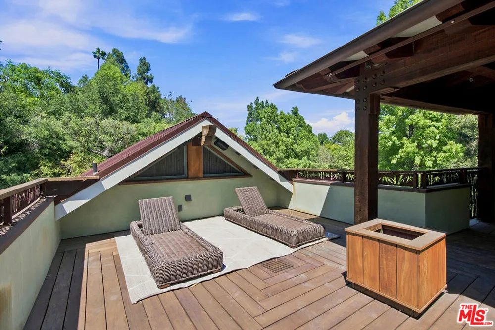 3851 Kingswood Road Sherman Oaks, CA 91403