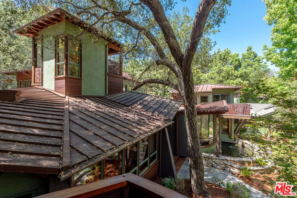 3851 Kingswood Road Sherman Oaks, CA 91403