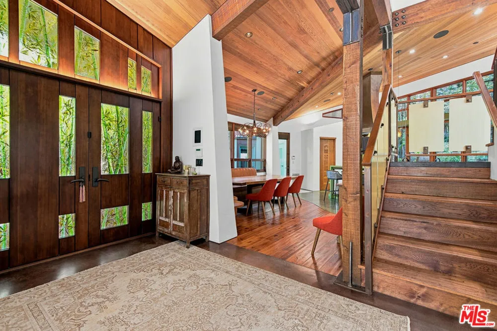 3851 Kingswood Road Sherman Oaks, CA 91403