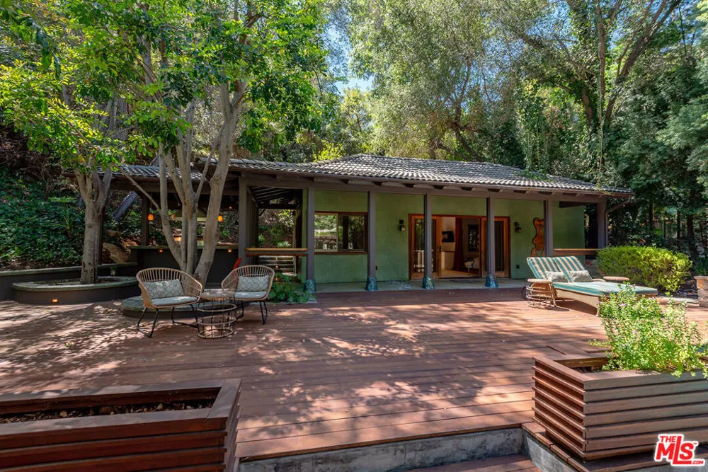 3851 Kingswood Road Sherman Oaks, CA 91403