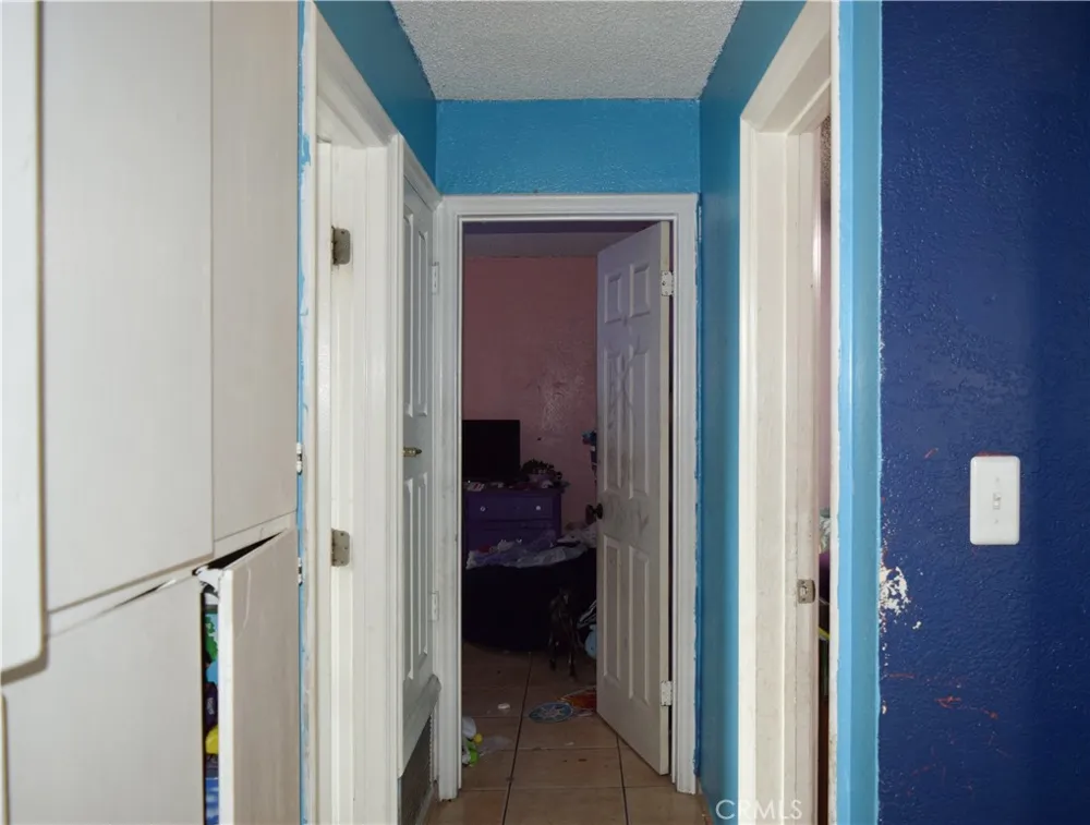 8175 Pepper Fontana, CA 92335