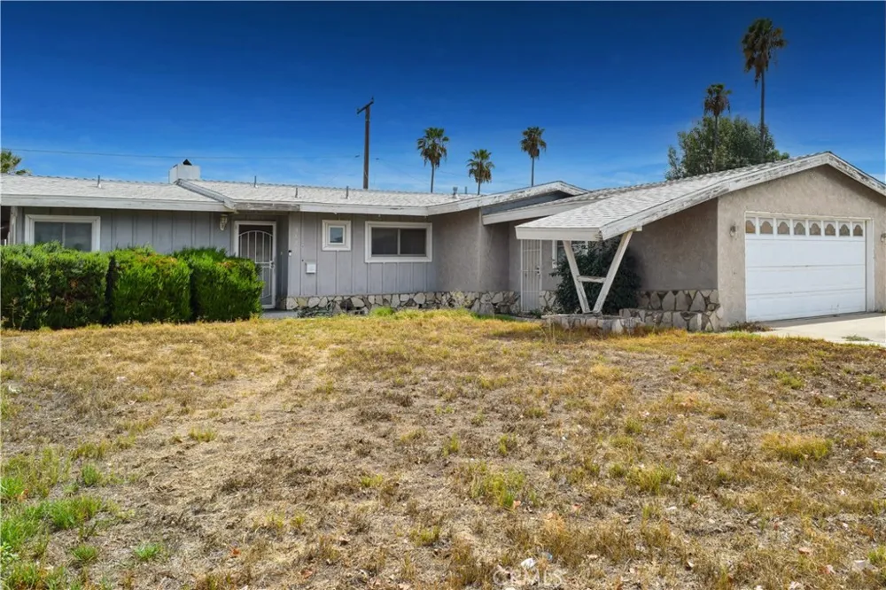 8175 Pepper Fontana, CA 92335