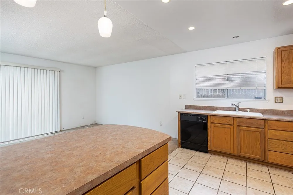 972 Spruce Pasadena, CA 91103