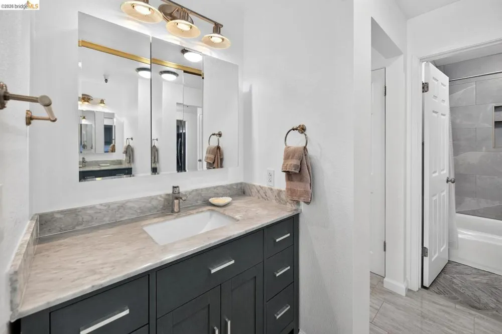 911 S Villa WAY Walnut Creek, CA 94595