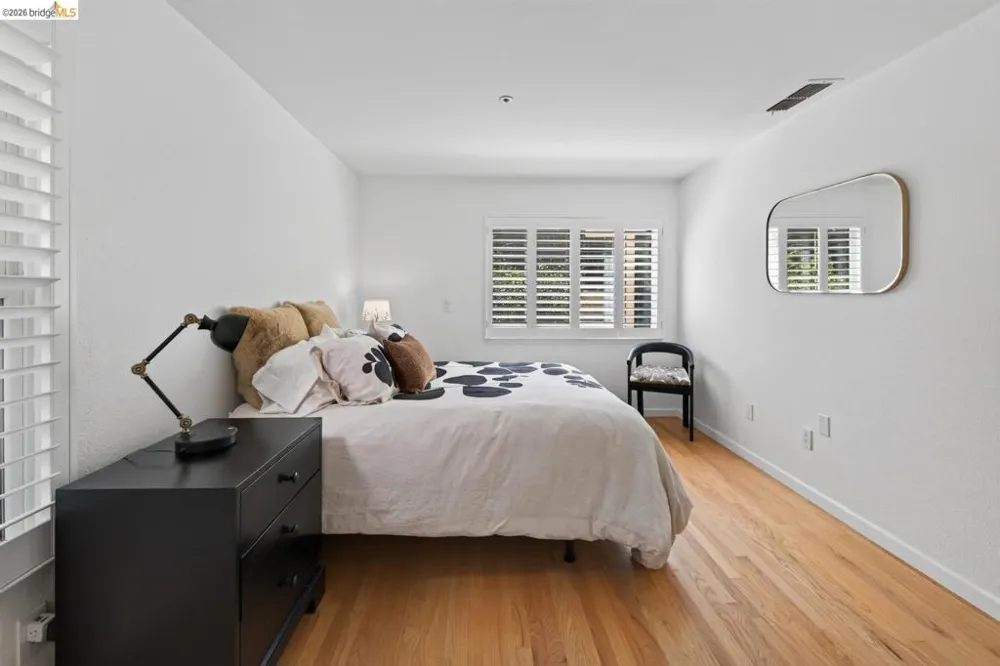 911 S Villa WAY Walnut Creek, CA 94595