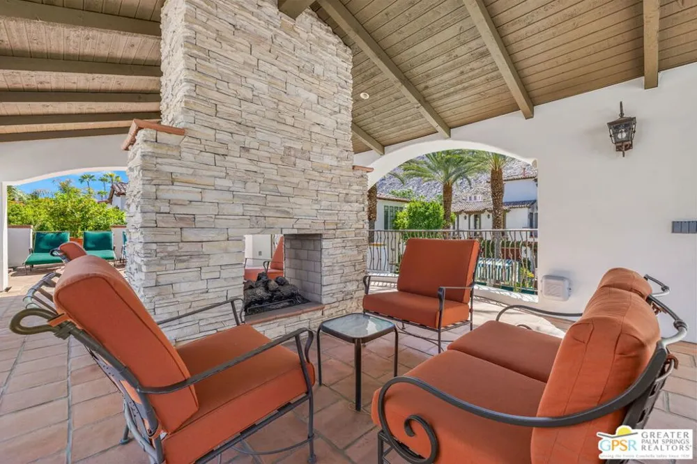 291 Calle Tranquillo Palm Springs, CA 92262
