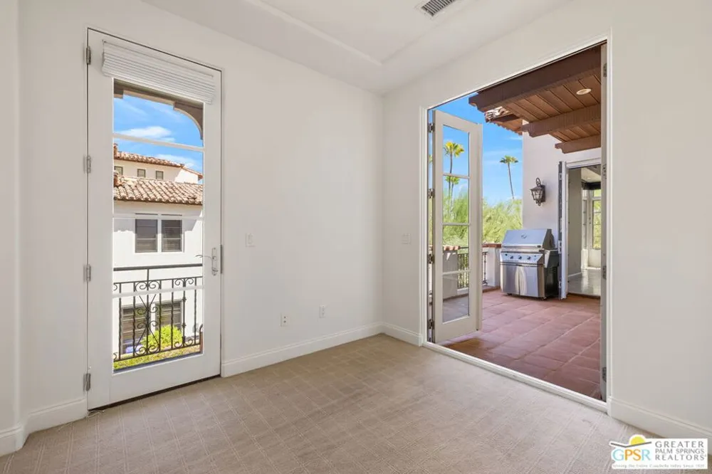 291 Calle Tranquillo Palm Springs, CA 92262