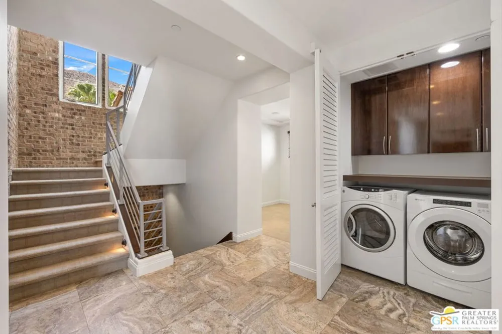 291 Calle Tranquillo Palm Springs, CA 92262