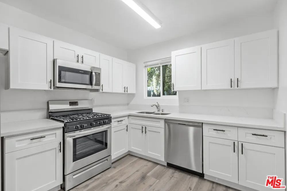 739 Westbourne Drive West Hollywood, CA 90069