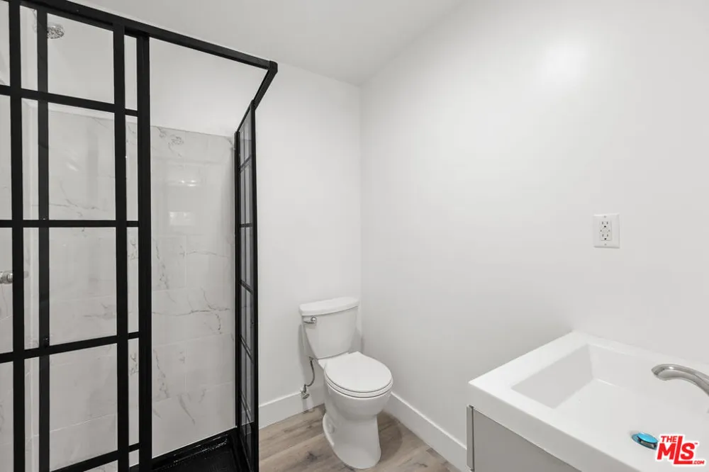 739 Westbourne Drive West Hollywood, CA 90069