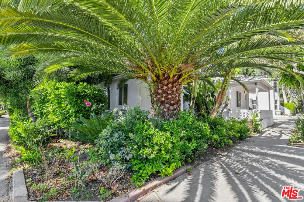 739 Westbourne Drive West Hollywood, CA 90069