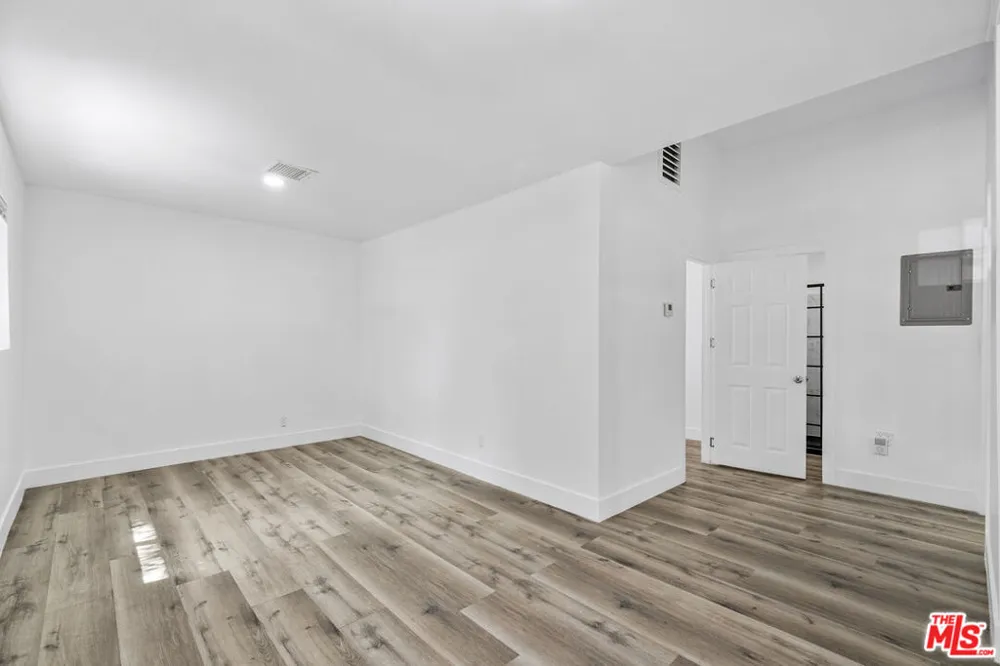 739 Westbourne Drive West Hollywood, CA 90069