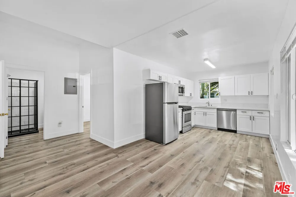 739 Westbourne Drive West Hollywood, CA 90069