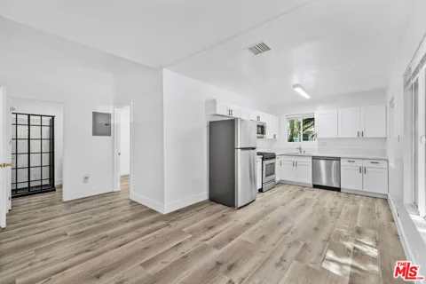 739 Westbourne Drive
