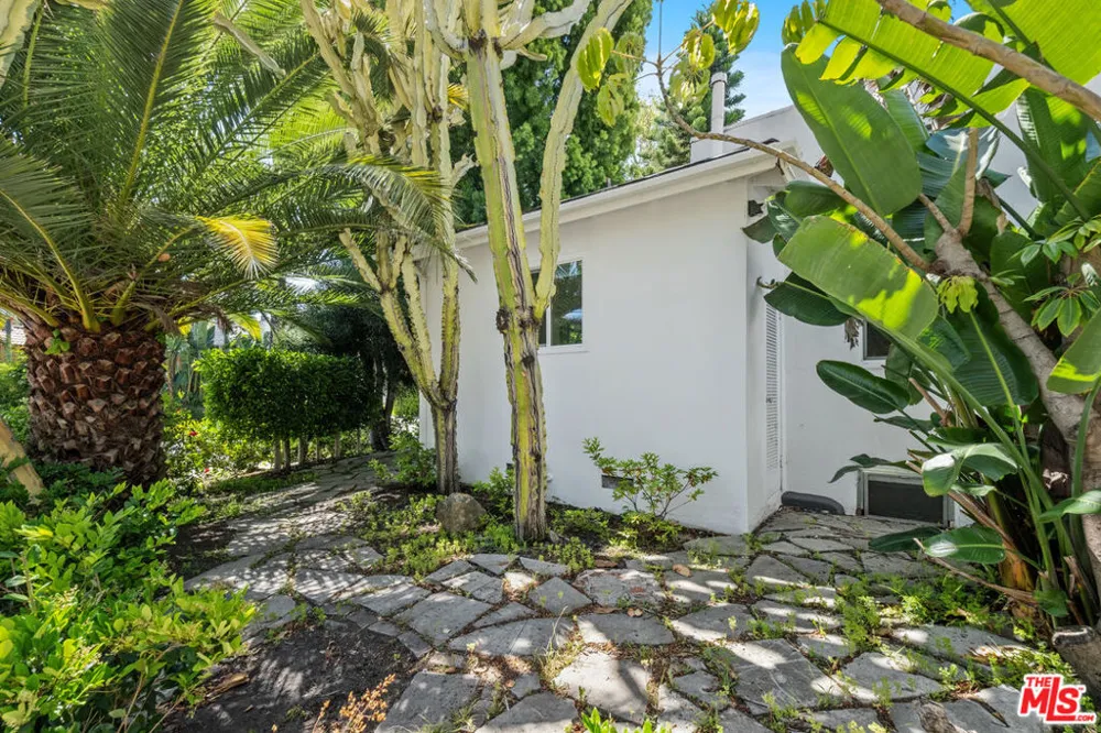 739 Westbourne Drive West Hollywood, CA 90069