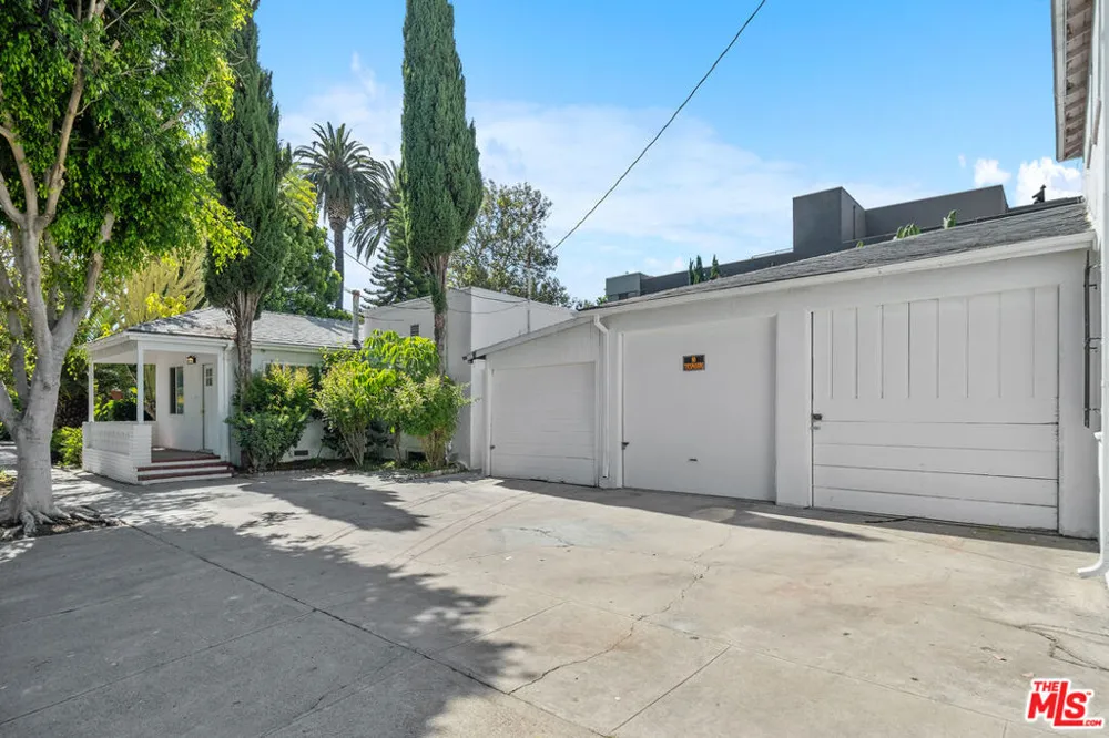 739 Westbourne Drive West Hollywood, CA 90069