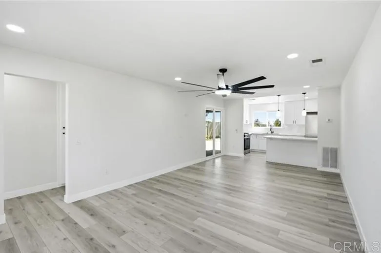 4713 Mystik Rd Oceanside, CA 92056