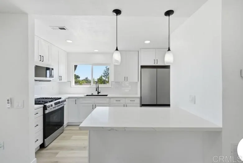 4713 Mystik Rd Oceanside, CA 92056