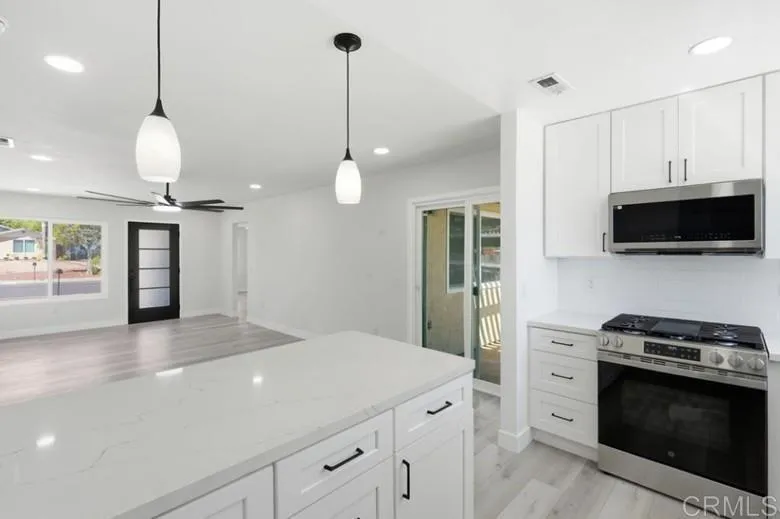 4713 Mystik Rd Oceanside, CA 92056