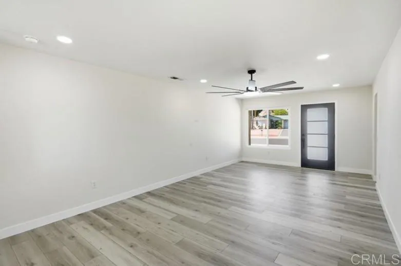 4713 Mystik Rd Oceanside, CA 92056