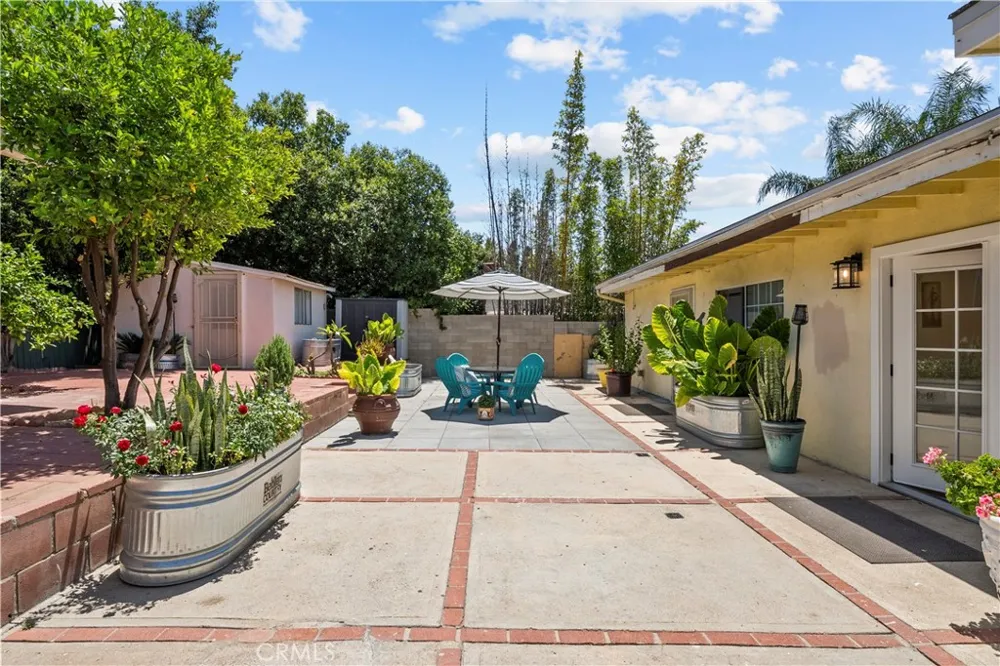 12130 Buckeye Sylmar, CA 91342