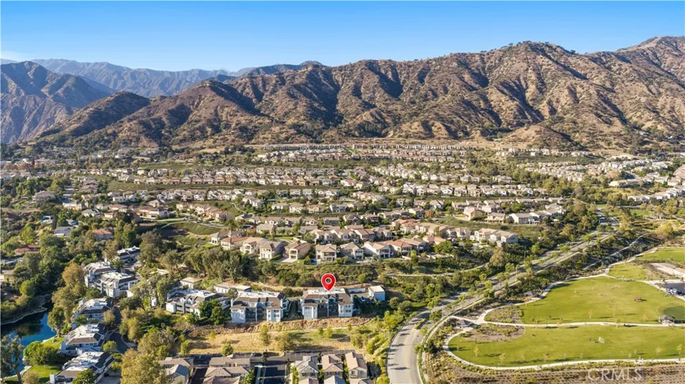 1033 Lakeview Azusa, CA 91702