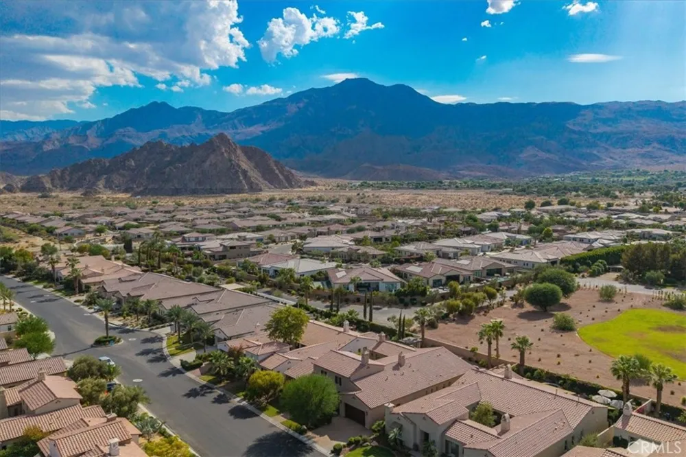 57685 Rosewood Court La Quinta, CA 92253