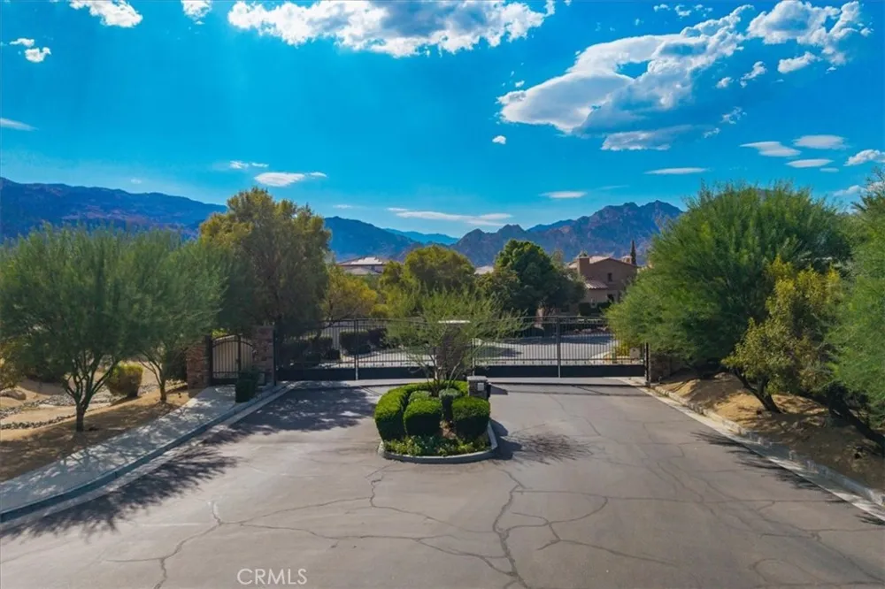 57685 Rosewood Court La Quinta, CA 92253
