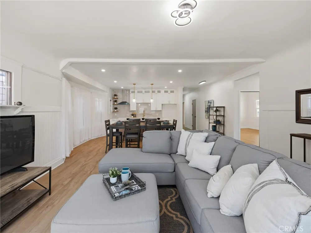 658 W 7th San Pedro, CA 90731