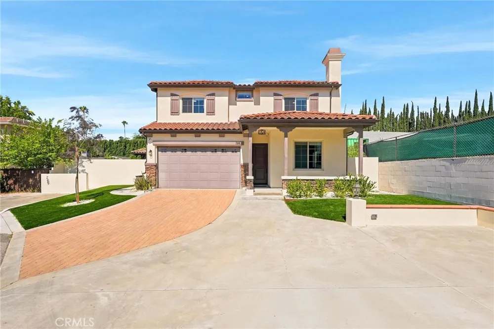 7861 Fluffy Duckling Lane Winnetka, CA 91306