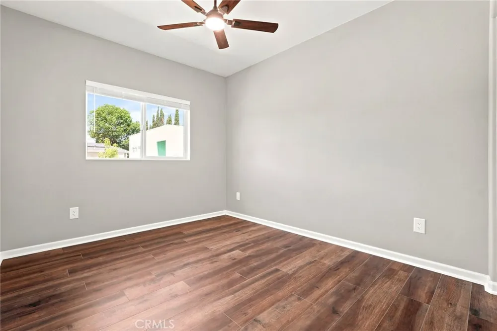 7861 Fluffy Duckling Lane Winnetka, CA 91306