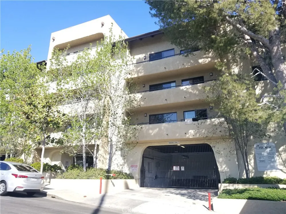 10982 Roebling Avenue #415 Westwood Century City, CA 90024
