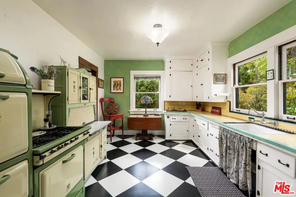645 E Micheltorena Street Santa Barbara, CA 93103