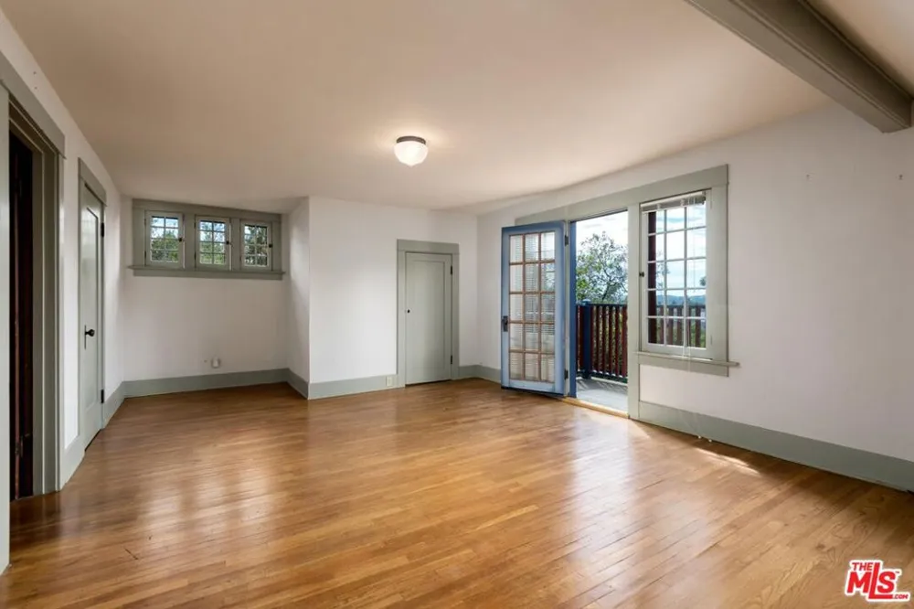 645 E Micheltorena Street Santa Barbara, CA 93103
