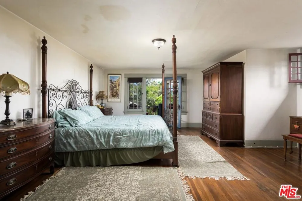 645 E Micheltorena Street Santa Barbara, CA 93103