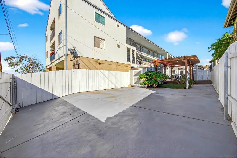 530 11th St Imperial Beach, CA 91932
