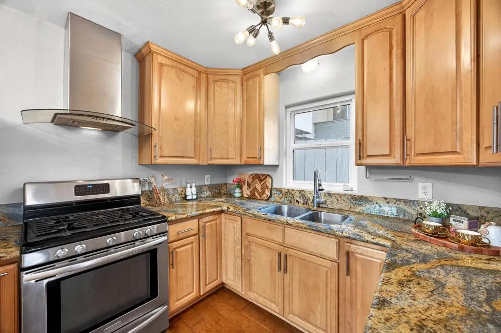 530 11th St Imperial Beach, CA 91932
