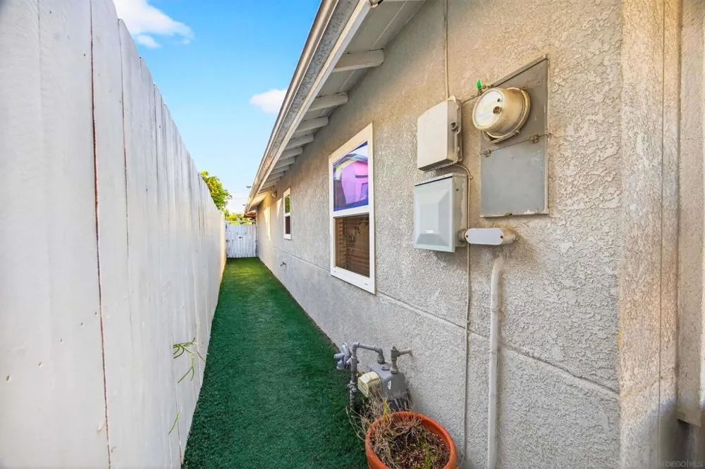 530 11th St Imperial Beach, CA 91932