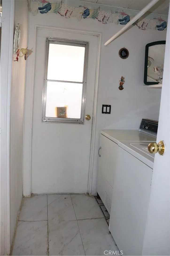 1301 E Avenue I #90 Lancaster, CA 93535
