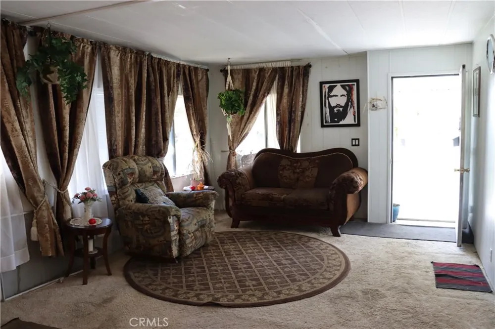 1301 E Avenue I #90 Lancaster, CA 93535