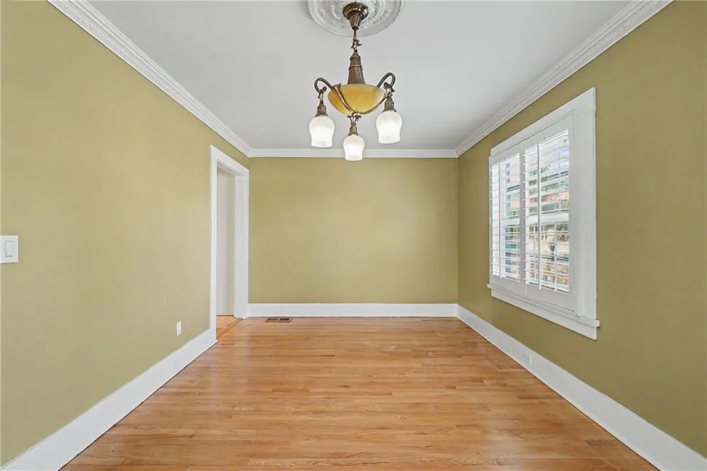 173 S Meridith Avenue Pasadena, CA 91106