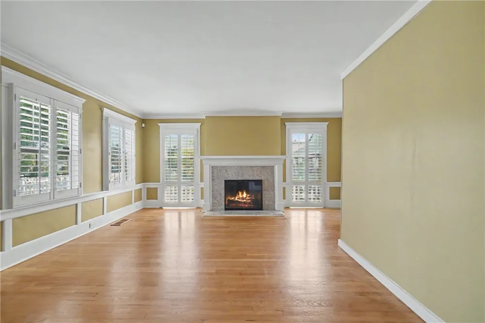 173 S Meridith Avenue Pasadena, CA 91106