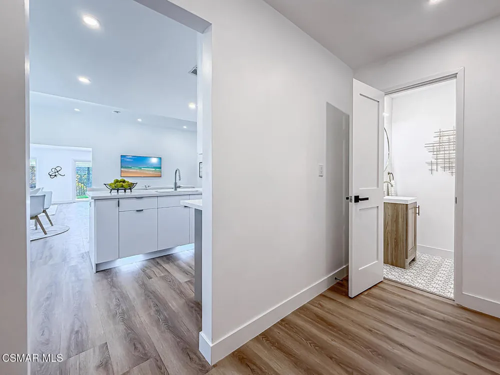 4627 Willens Avenue Woodland Hills, CA 91364