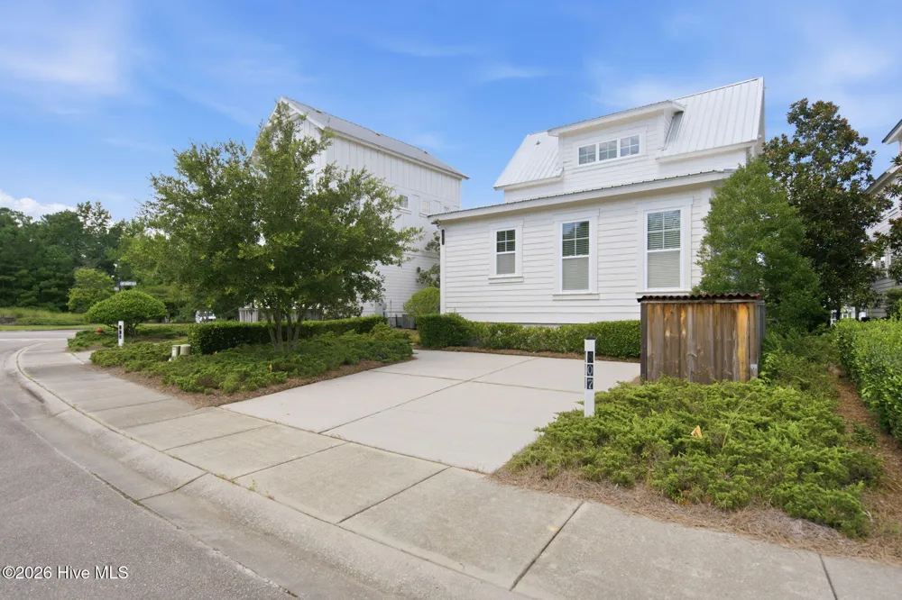 807 Meadowsweet Lane Leland, NC 28451