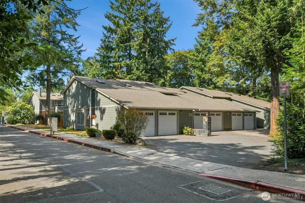 15406 NE 15th Place #D24 Bellevue, WA 98007