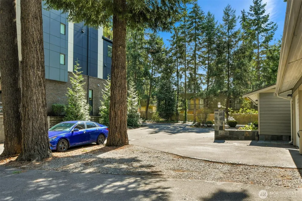 15406 NE 15th Place #D24 Bellevue, WA 98007